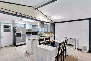 800 Patricia St, Irving, TX 75060 - Photo 7