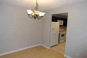 2717 Meadowstone Ct, Carrollton, TX 75006 - Photo 9