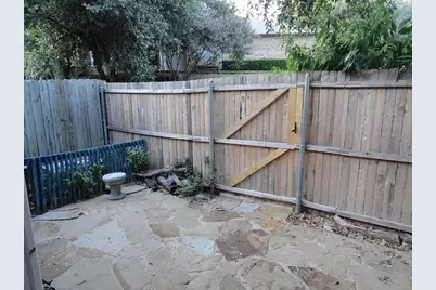 2717 Meadowstone Court, Carrollton, TX 75006 - Photo 19