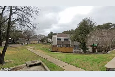 2717 Meadowstone Court, Carrollton, TX 75006 - Photo 5