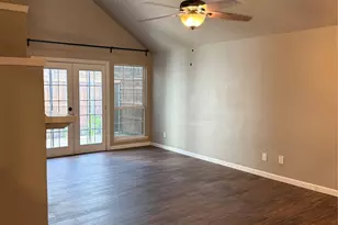 300 Cimarron Way, Irving, TX 75063 - Photo 3