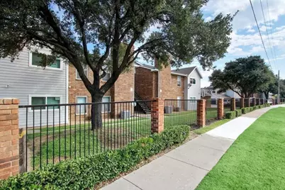 141 Valley View Drive #1Bed1Bath, Lewisville, TX 75067 - Photo 3
