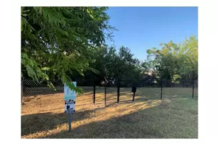 141 Valley View Dr, Lewisville, TX 75067 - Photo 5