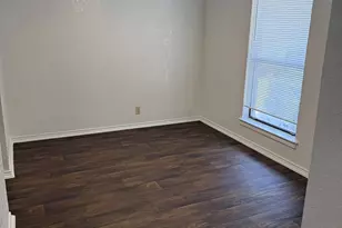 4402 Tall Meadow Ln, Fort Worth, TX 76133 - Photo 3