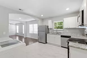 1227 Wilbur St, Dallas, TX 75224 - Photo 9