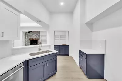 13826 Wooded Creek Court, Farmers Branch, TX 75244 - Photo 15