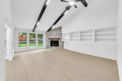 13826 Wooded Creek Court, Farmers Branch, TX 75244 - Photo 9