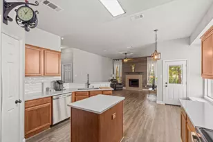 1025 Devonshire Dr, Providence Village, TX 76227 - Photo 23