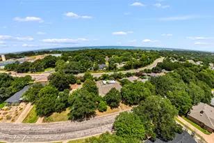 2641 Woodmont Cir, Waco, TX 76710 - Photo 37
