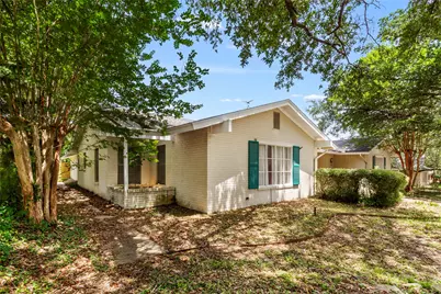 2641 Woodmont Circle, Waco, TX 76710 - Photo 3