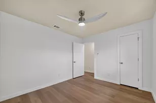 1019 Ridgeview Cir, Carrollton, TX 75007 - Photo 25