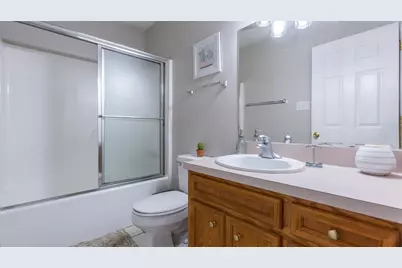 634 E North 16th Street #B, Abilene, TX 79601 - Photo 19
