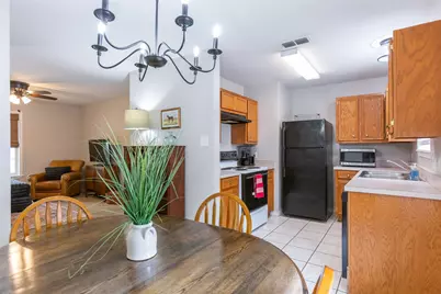 634 E North 16th Street #B, Abilene, TX 79601 - Photo 9