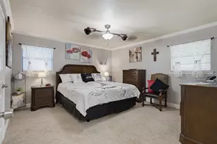 702 Preston St, Bowie, TX 76230 - Photo 13