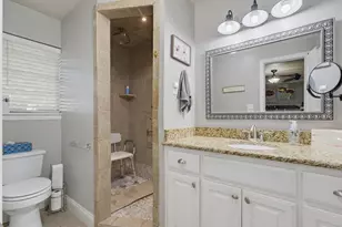 702 Preston St, Bowie, TX 76230 - Photo 15