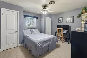 702 Preston St, Bowie, TX 76230 - Photo 19