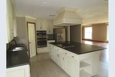 3300 Oakridge Lane, Waco, TX 76708 - Photo 7