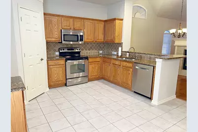 529 Continental Drive, Lewisville, TX 75067 - Photo 9