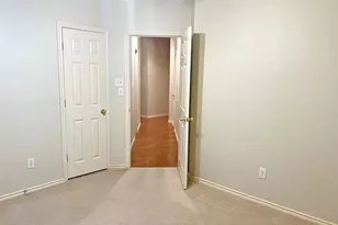 529 Continental Dr, Lewisville, TX 75067 - Photo 21