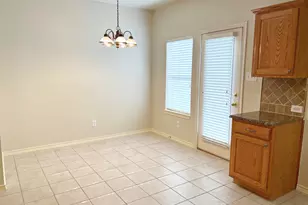 529 Continental Dr, Lewisville, TX 75067 - Photo 11