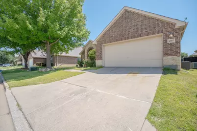 4507 Fox River Trail, Arlington, TX 76017 - Photo 3