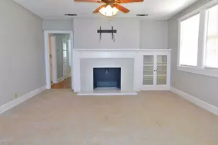 1611 N Locust St, Denton, TX 76201 - Photo 5