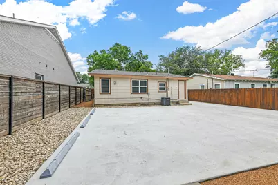 2717 Townsend Drive, Fort Worth, TX 76110 - Photo 3