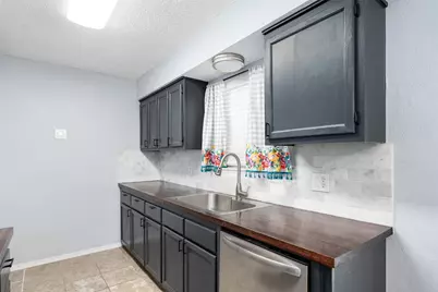217 Pierce Drive, Mabank, TX 75156 - Photo 7