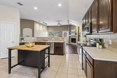 6008 Marsh Rail Drive, Denton, TX 76208 - Photo 9