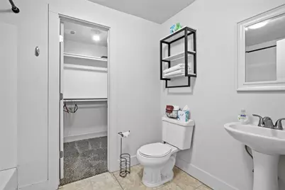 1501 Lagonda Avenue, Fort Worth, TX 76164 - Photo 17
