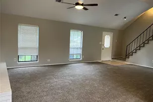 2406 Bentley Dr, Grand Prairie, TX 75052 - Photo 7