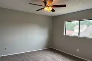 2406 Bentley Dr, Grand Prairie, TX 75052 - Photo 11