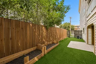 2728 Reagan St, Dallas, TX 75219 - Photo 19