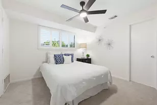 9506 Milltrail Dr, Dallas, TX 75238 - Photo 15