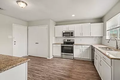 1733 Vineridge Lane, Burleson, TX 76028 - Photo 11