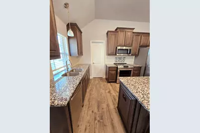 8704 Timber Ridge Drive, Aubrey, TX 76227 - Photo 5