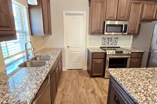 8704 Timber Ridge Dr, Aubrey, TX 76227 - Photo 5