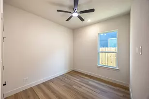 903 S Ayers Ave, Fort Worth, TX 76103 - Photo 17