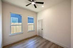 903 S Ayers Ave, Fort Worth, TX 76103 - Photo 15