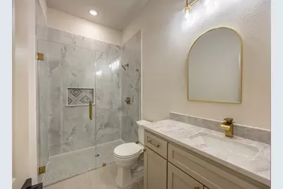 903 S Ayers Avenue, Fort Worth, TX 76103 - Photo 21