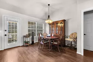 1013 Teresa Ct, Granbury, TX 76048 - Photo 7