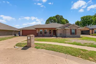1013 Teresa Ct, Granbury, TX 76048 - Photo 1