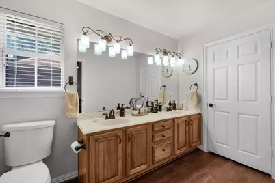 1013 Teresa Court, Granbury, TX 76048 - Photo 11