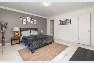5051 Les Chateaux Drive #138, Dallas, TX 75235 - Photo 7