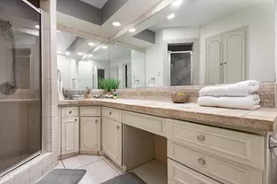5051 Les Chateaux Dr, Dallas, TX 75235 - Photo 9