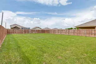 1957 Duskwood Dr, Lancaster, TX 75146 - Photo 27