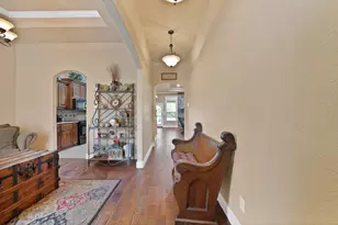 112 Meadow Arbor Dr, Weatherford, TX 76085 - Photo 3