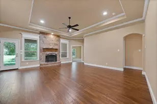 112 Meadow Arbor Dr, Weatherford, TX 76085 - Photo 5