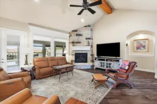 1616 Malibu Bay Ct, Granbury, TX 76048 - Photo 7