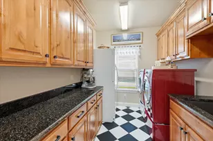 1616 Malibu Bay Ct, Granbury, TX 76048 - Photo 27